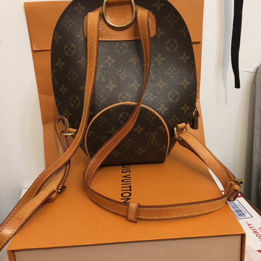 Louis Vuitton Monogram Ellipse Sac a Dos Backpack. With serial number Ml1001. - Picture 13 of 16